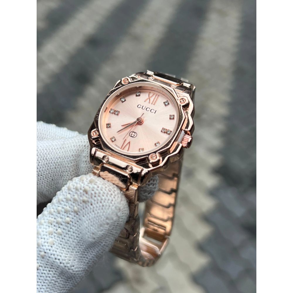 Gucc i Ladies Diamond watch