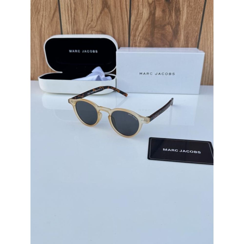 Marcjacobs1103_peach_tiger_black