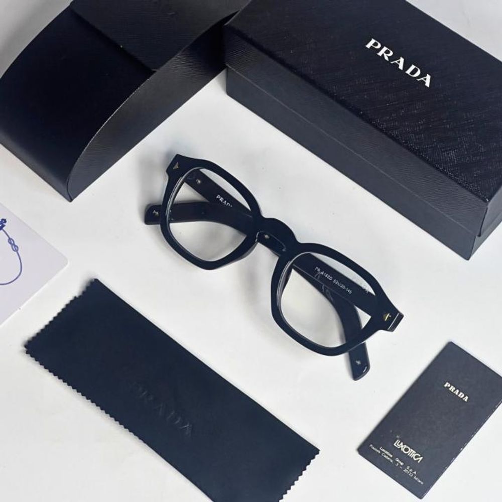 Prad 331 black gold plano