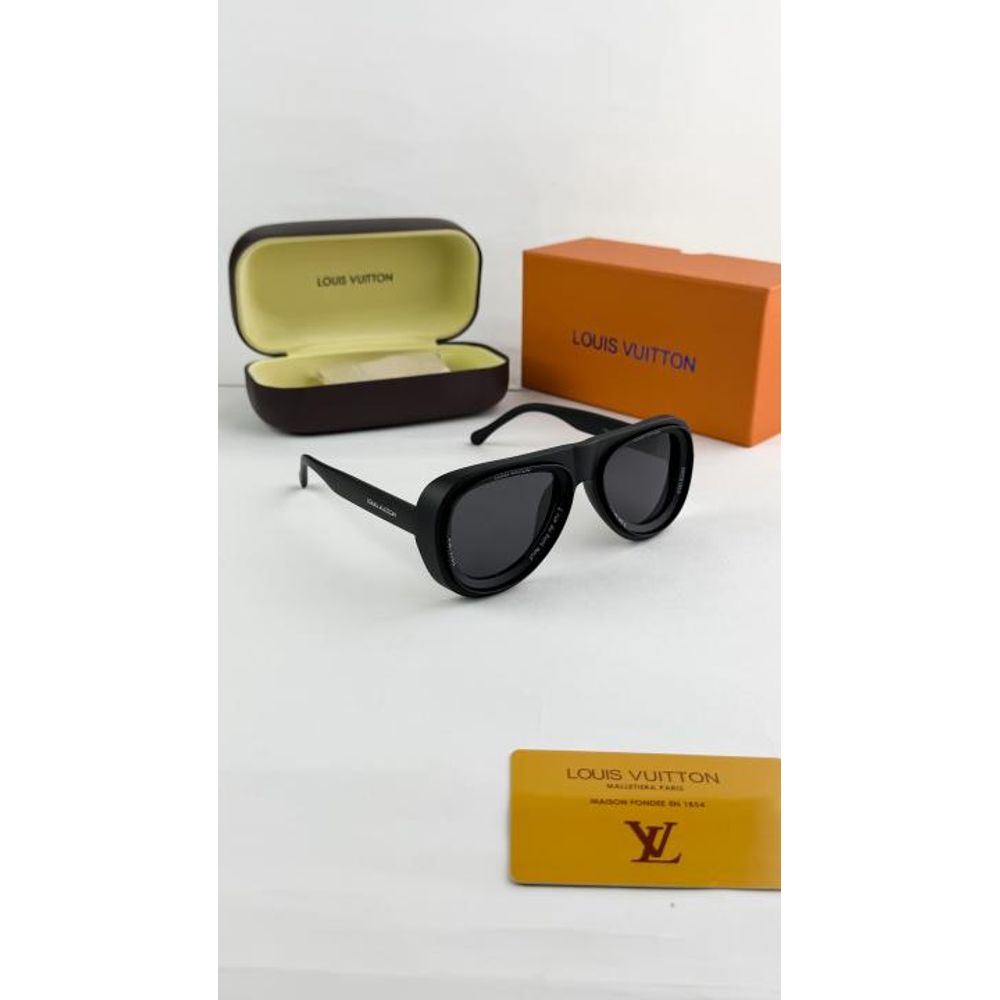 Loius vutton_black_7781-88