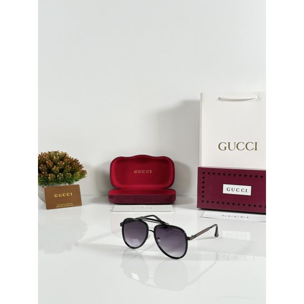 Guchi_3748_Black_DC