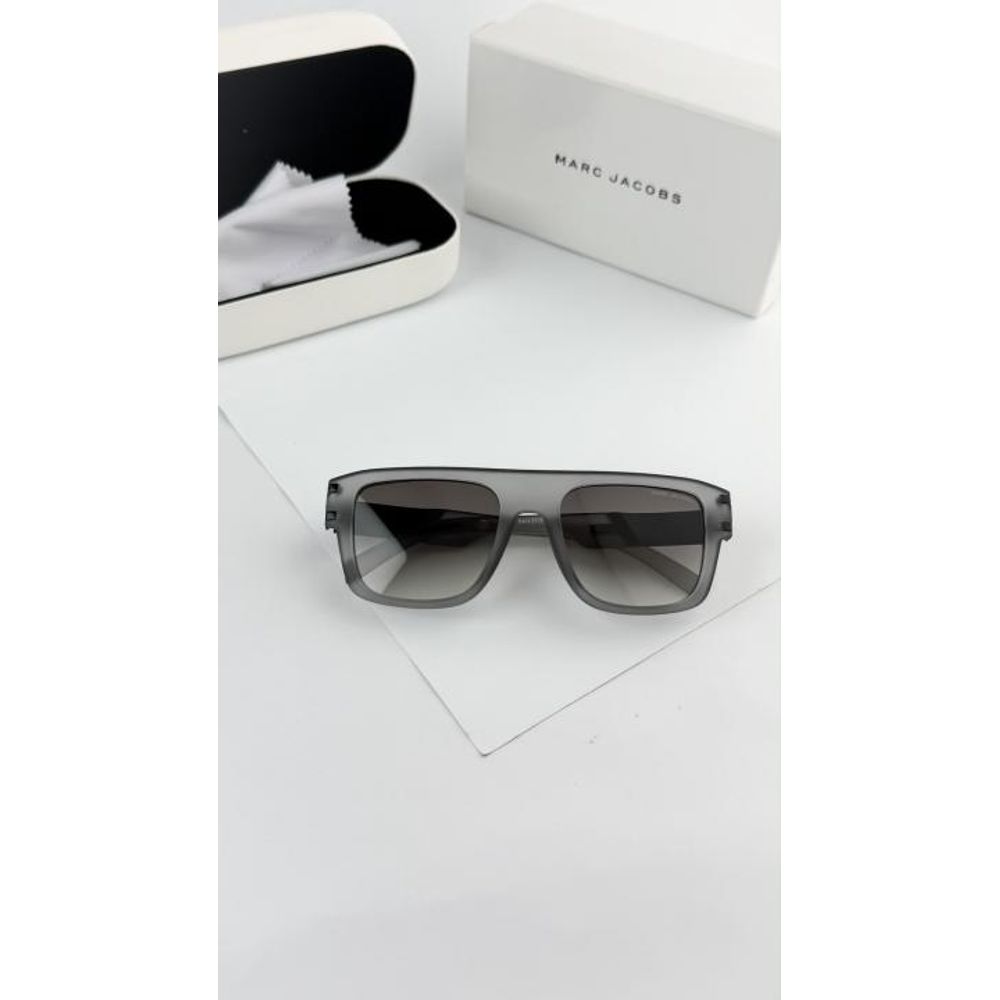 MARC JACOBS GREY BLACK 1004