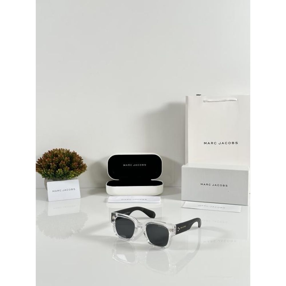 Marc Jacobs 1126 Water Black