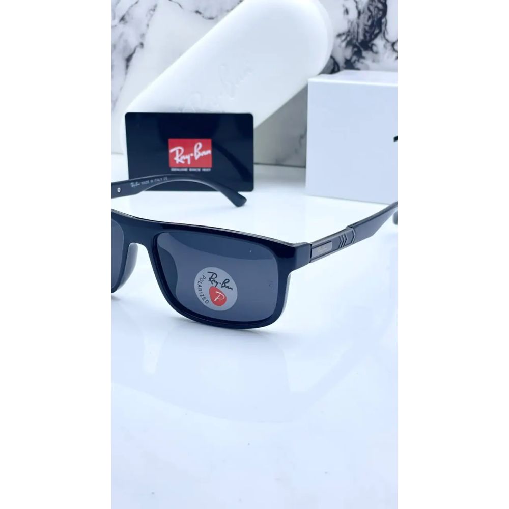 Rayban 5681 black
