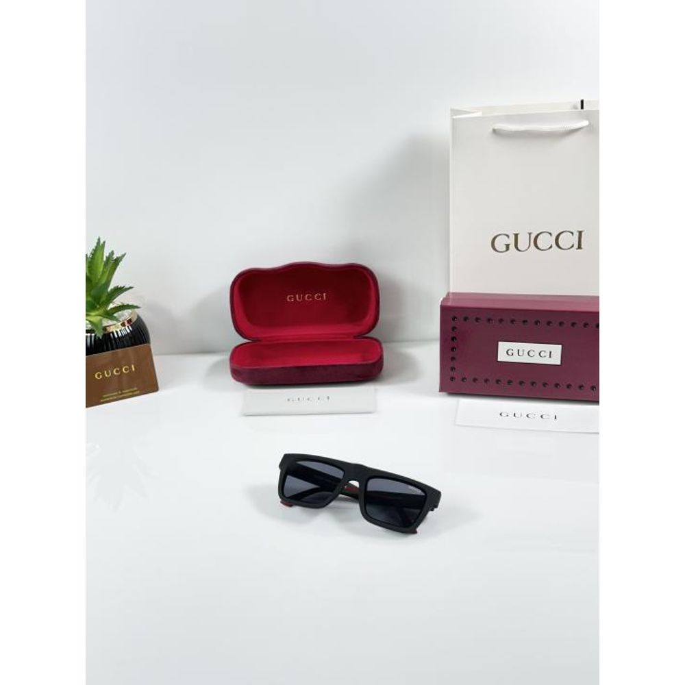 Guchi 1868 Matte Black