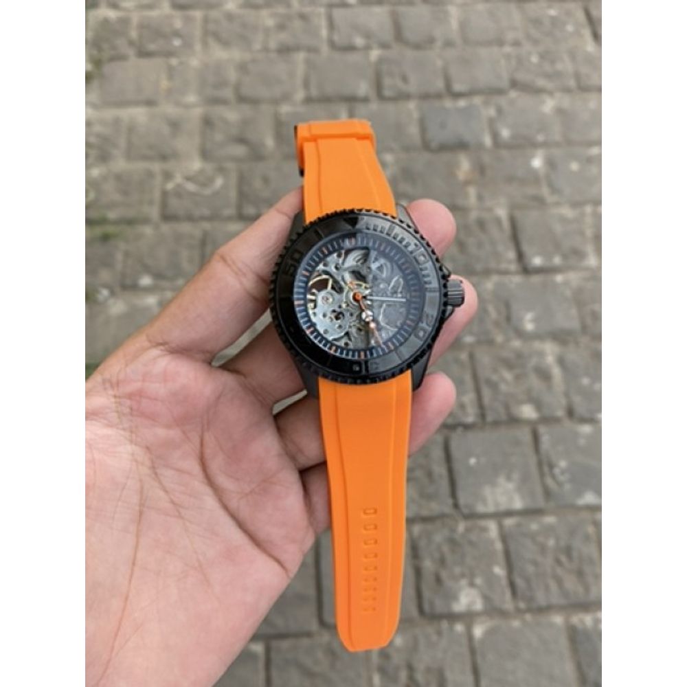 Seiko 5 Skelton orange black
