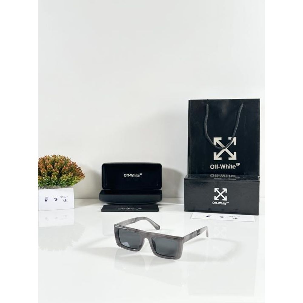 OFF_8992_Marble_Grey_Black