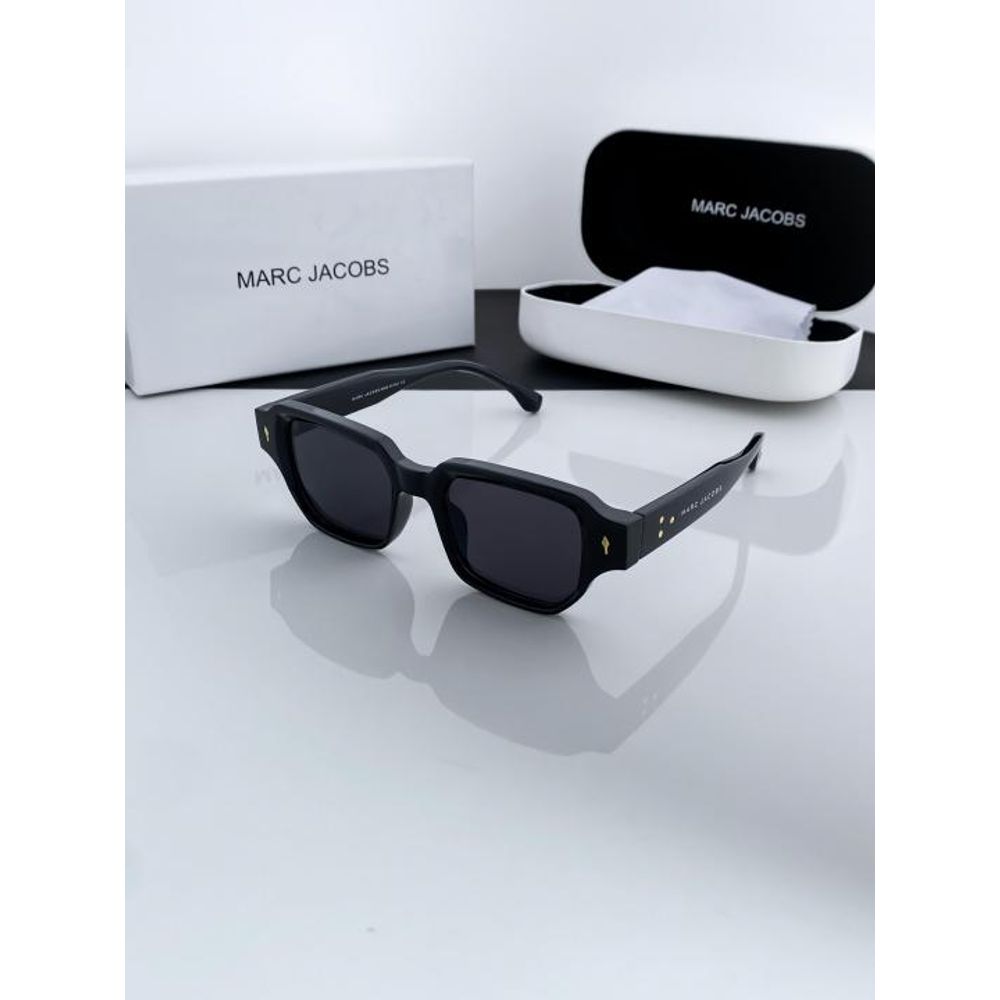 Marc Jacobs Black 11-10-99