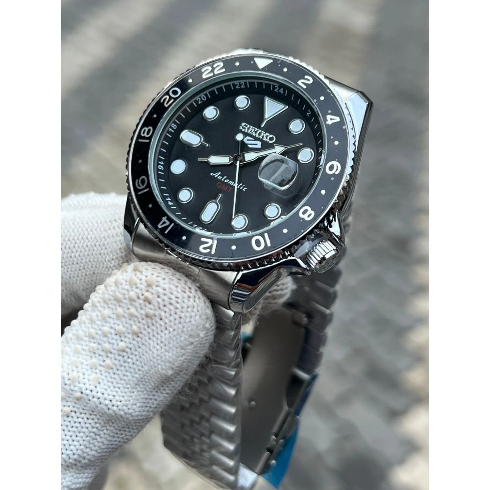 Seiko 5 Sports GMT Quartz Swift Movement Back Open