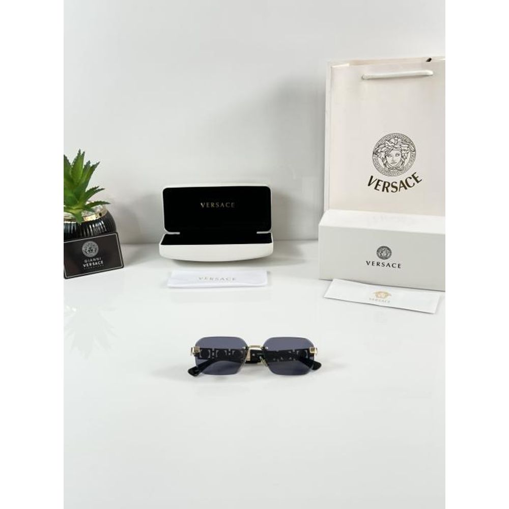 Versace 2004 Gold Black