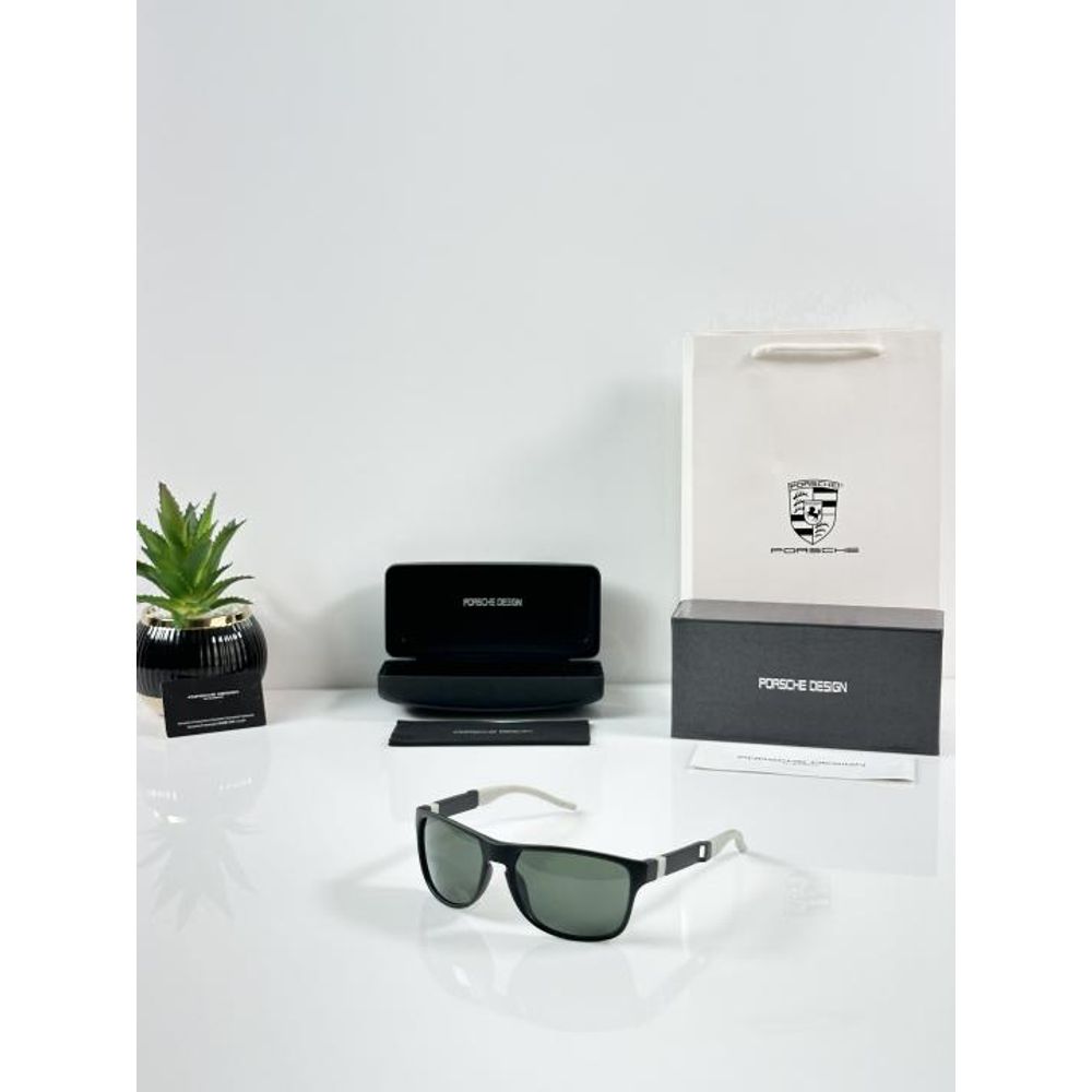 Porsche 004 Black Green