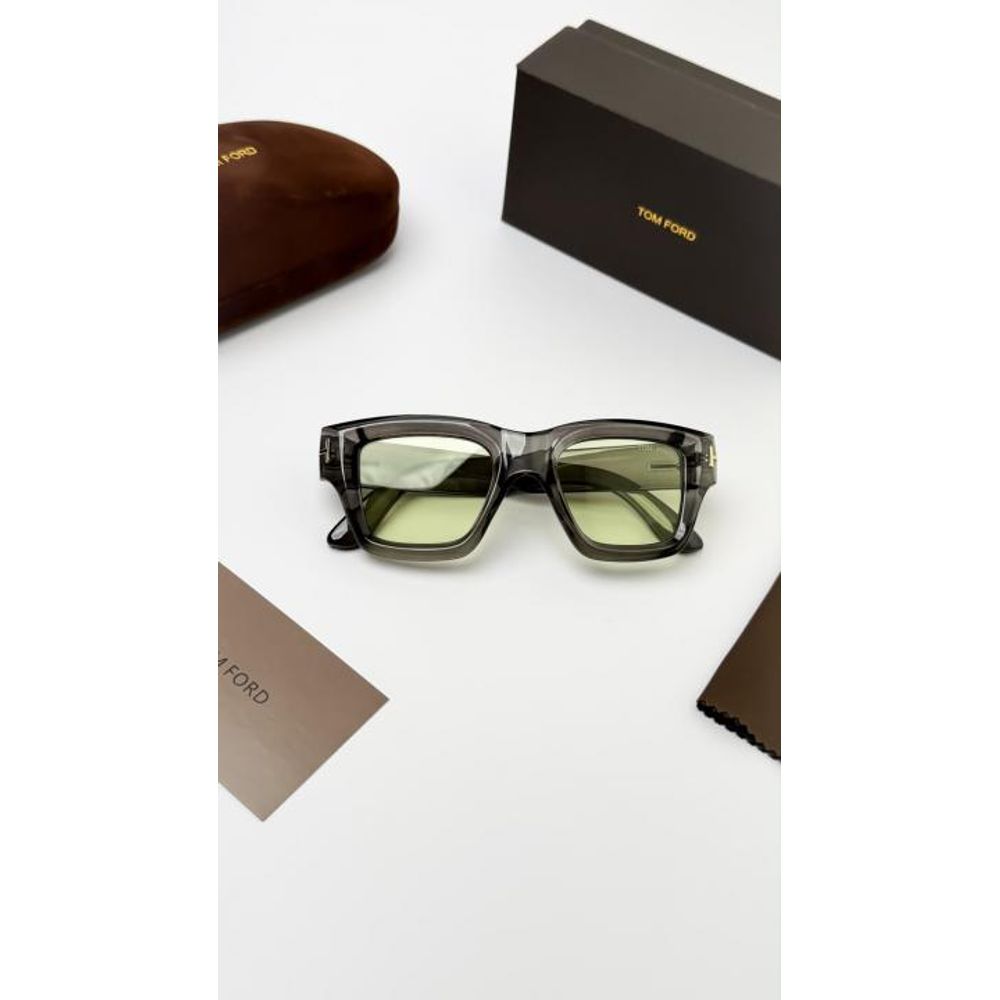 Tom forr grey green 184