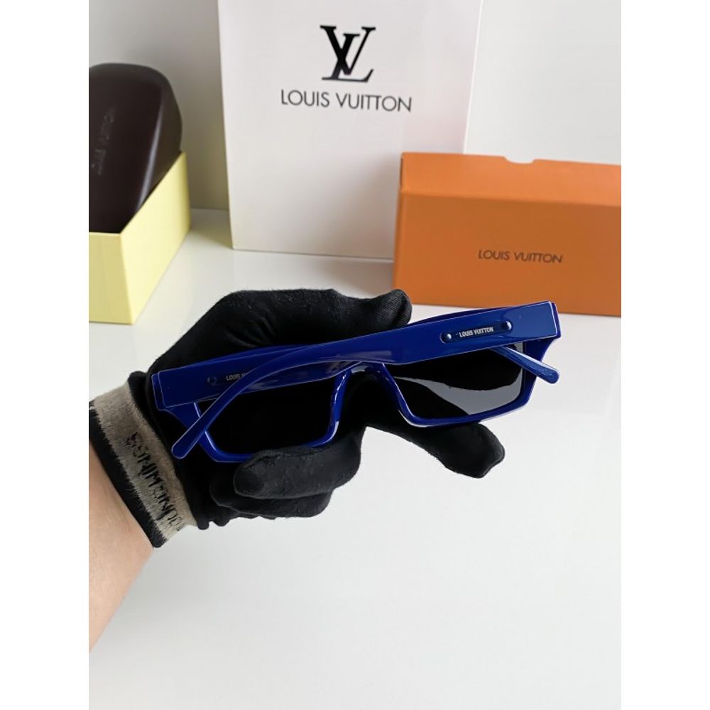 Loius vutton_blue_3011