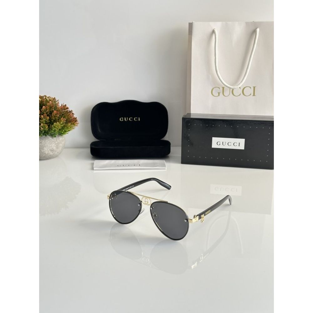 Guchi_5118_Gold_Black