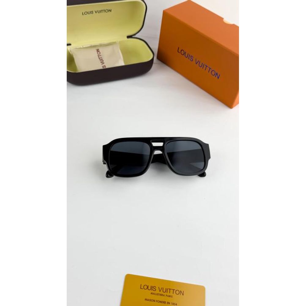 Loius vutton_black_gold_6007