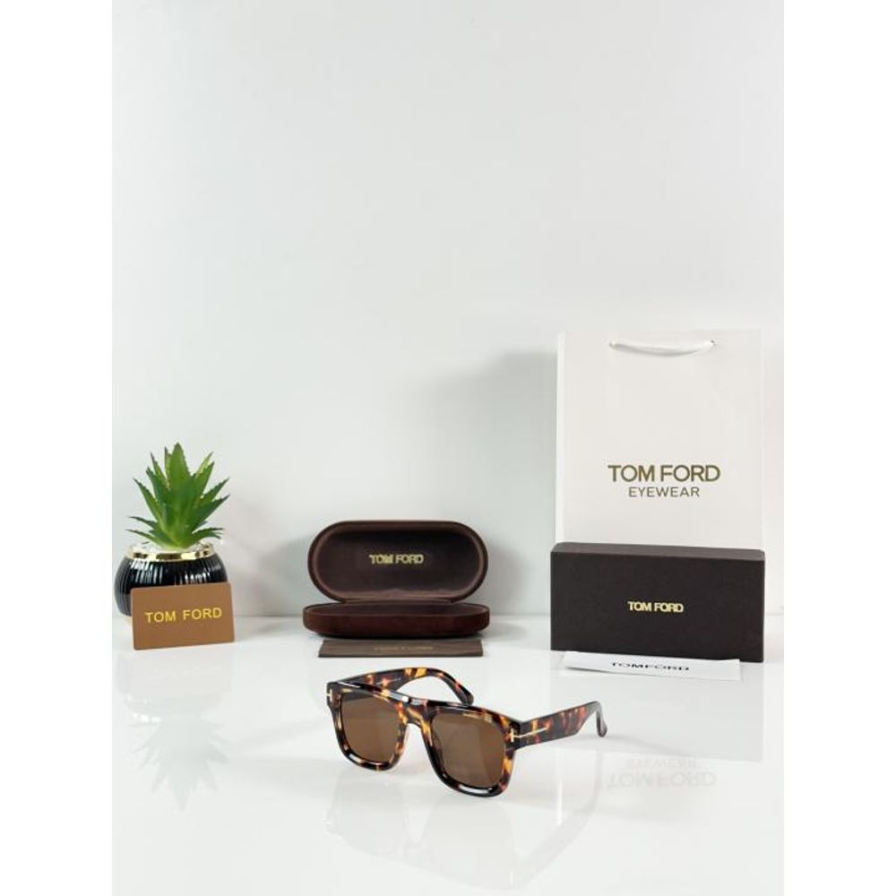 Tom 259 Tiger Brown