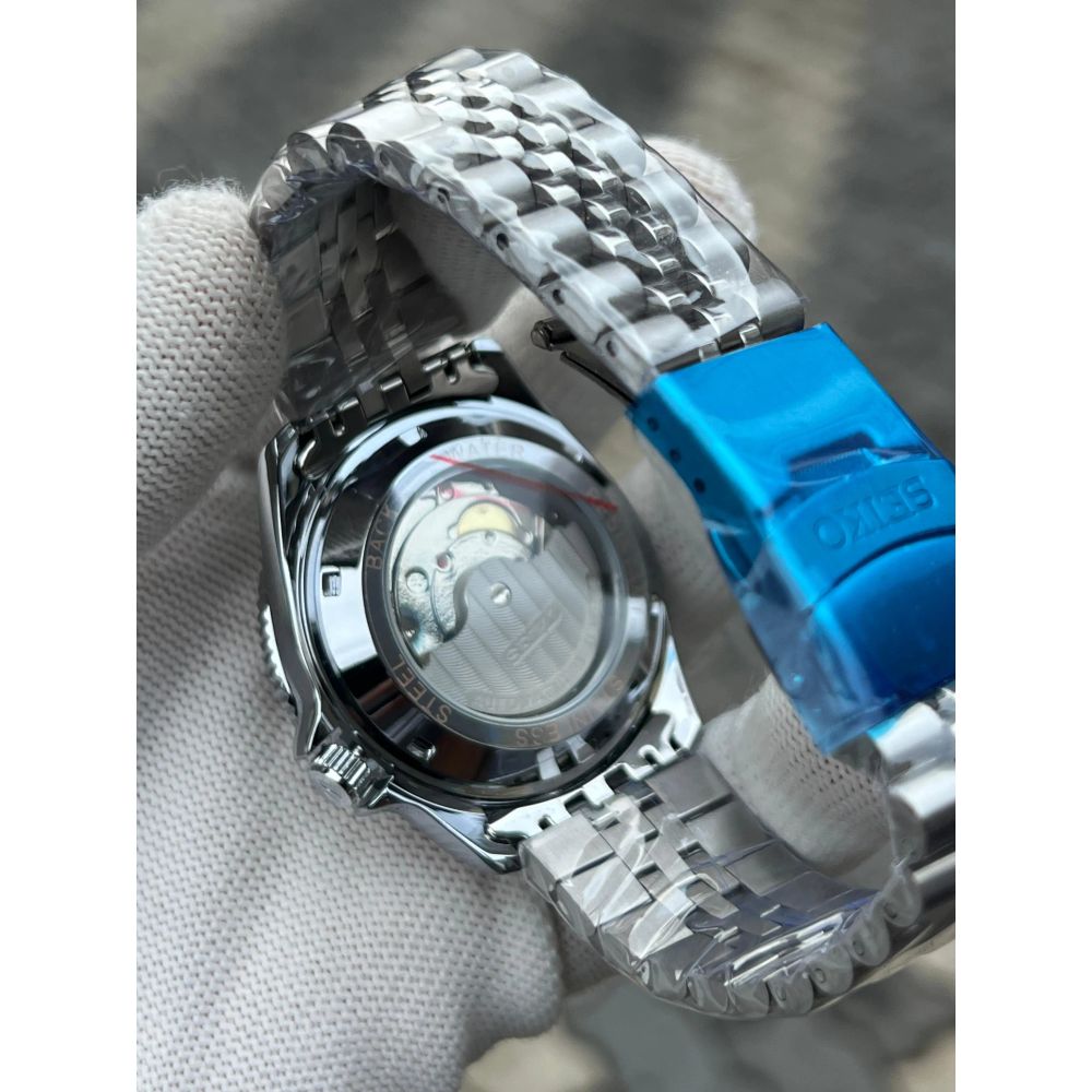 Seiko 5 Sports GMT Quartz Swift Movement Back Open