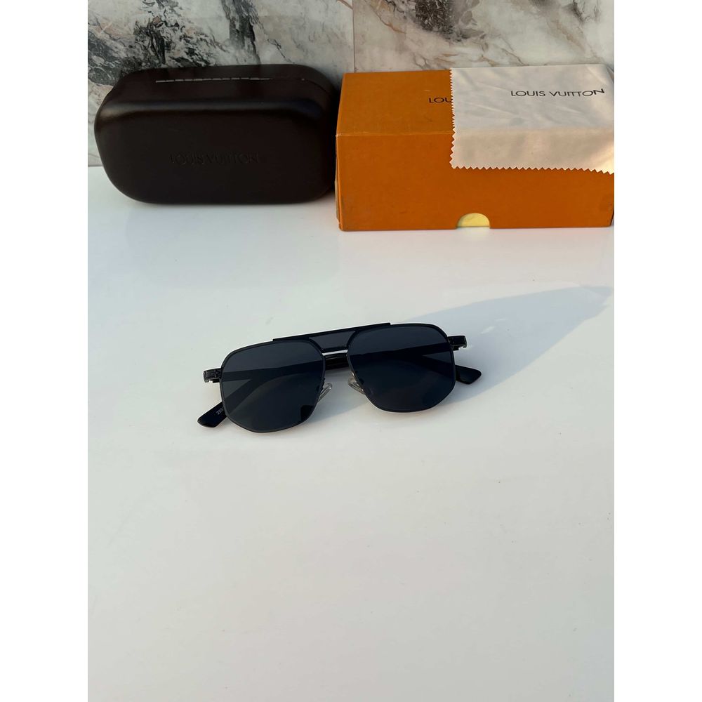 Louis_vuitton_2593_black