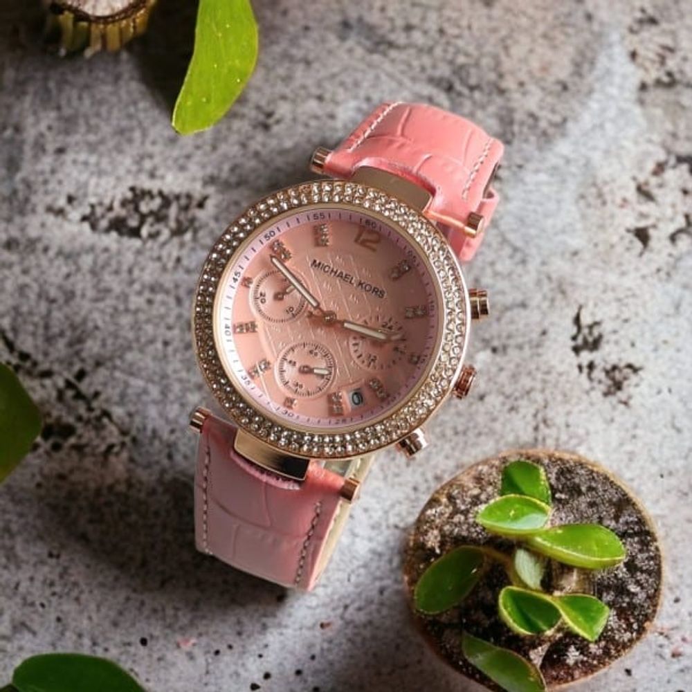 MICHEAL KORS LADIES LEATHER WATCH