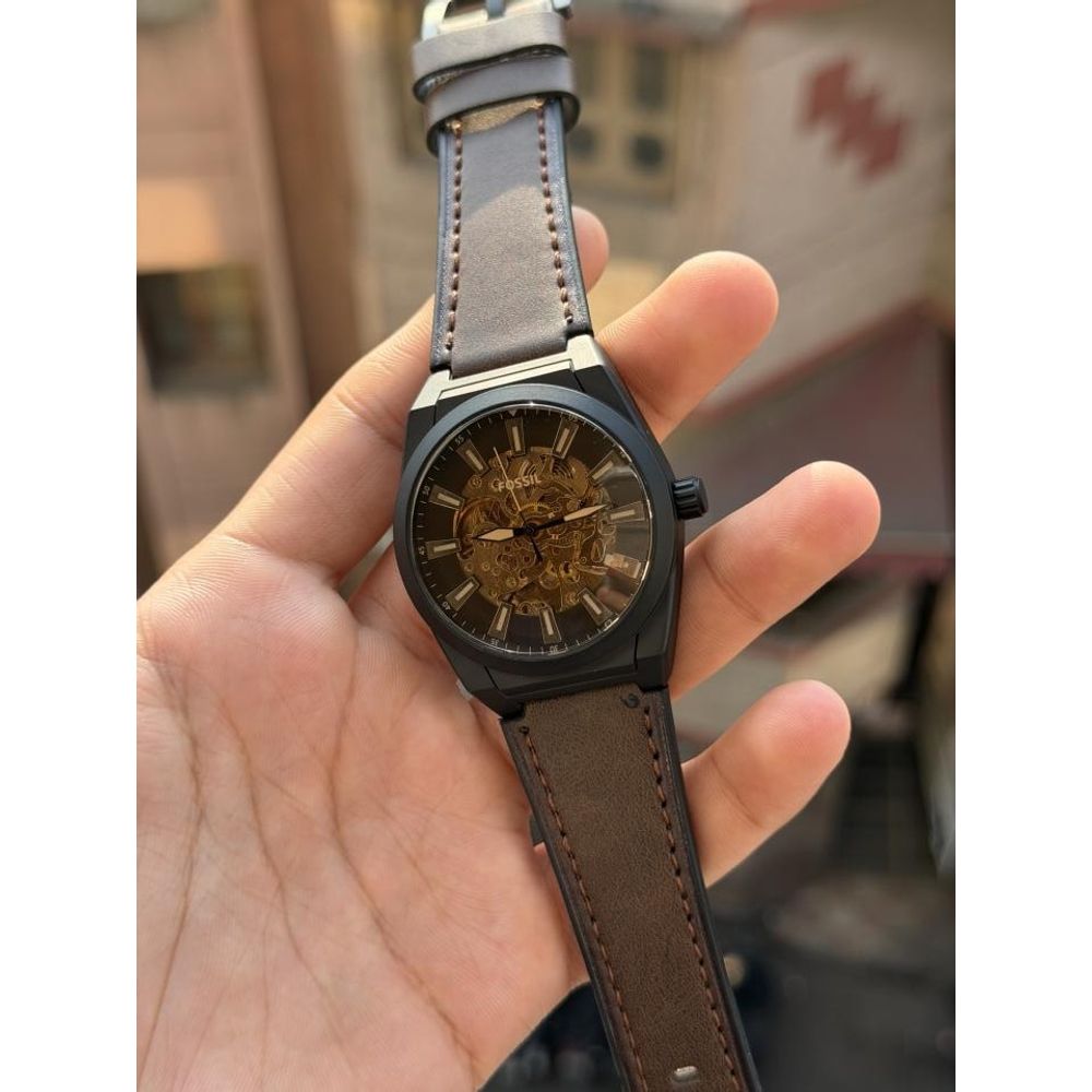 FOSSSIL AUTOMATIC