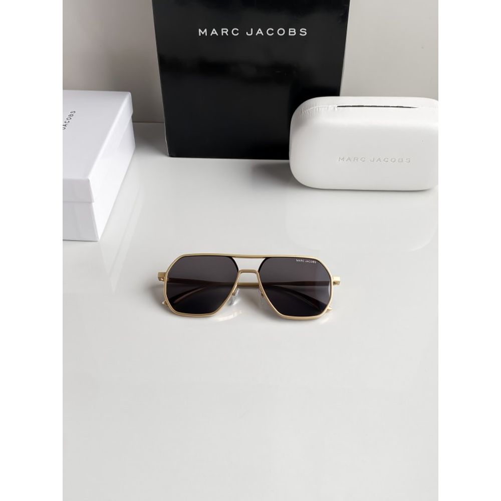 Marc Jacobs gold black 5022