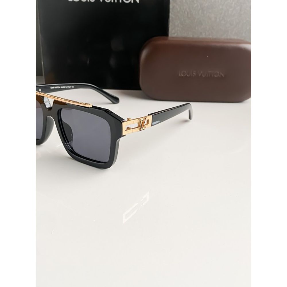 Loui_vuitton_gold_121B