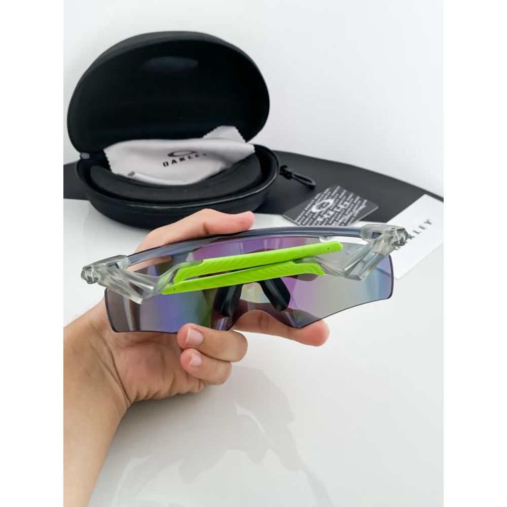 Oakle_parrot_bule_88