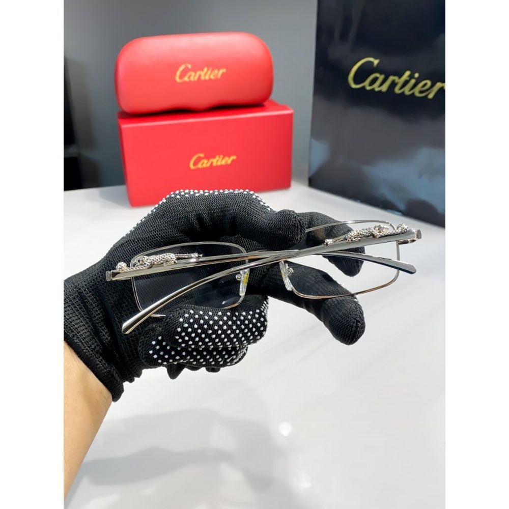 Cartie_Silver_frame_215