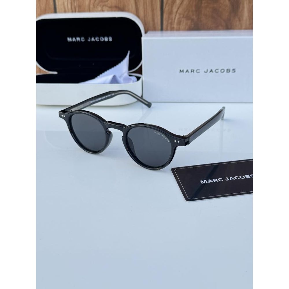 Marcjacobs1103_black