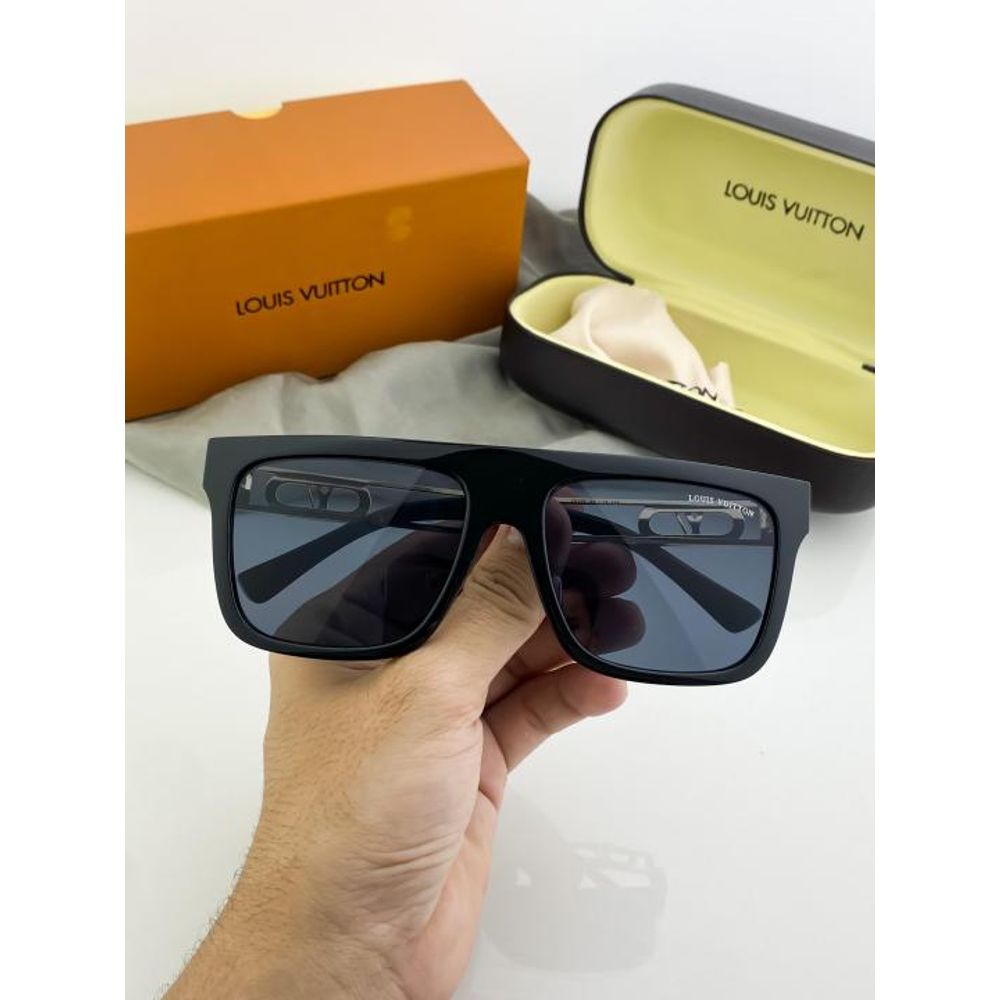 _vuitton_gold black 120