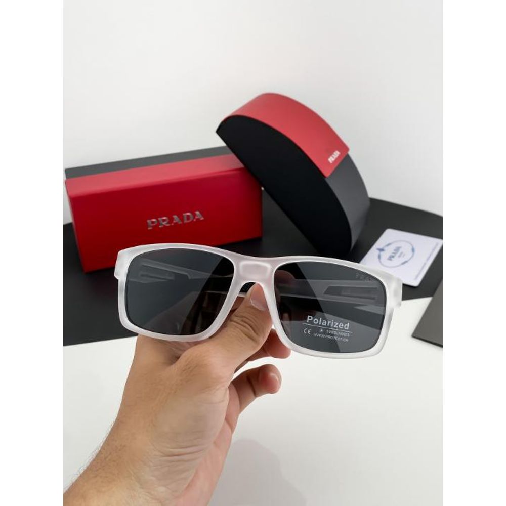 Prad_white_black_9915