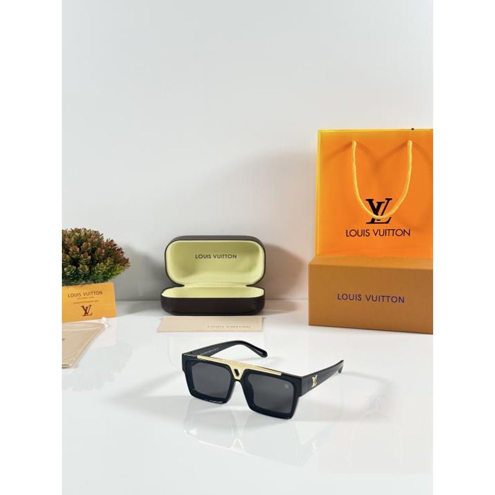 LV 1984 Gold Black
