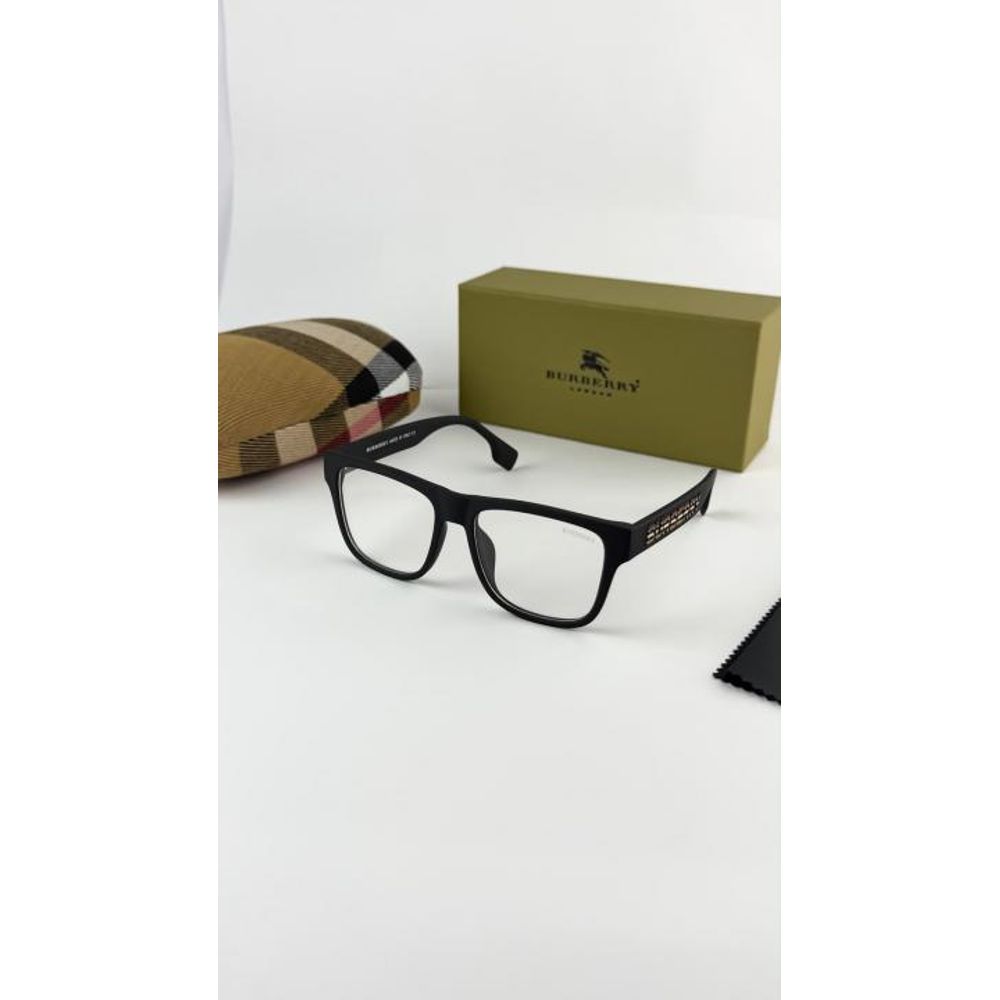Burberr_black_plano_4358-25
