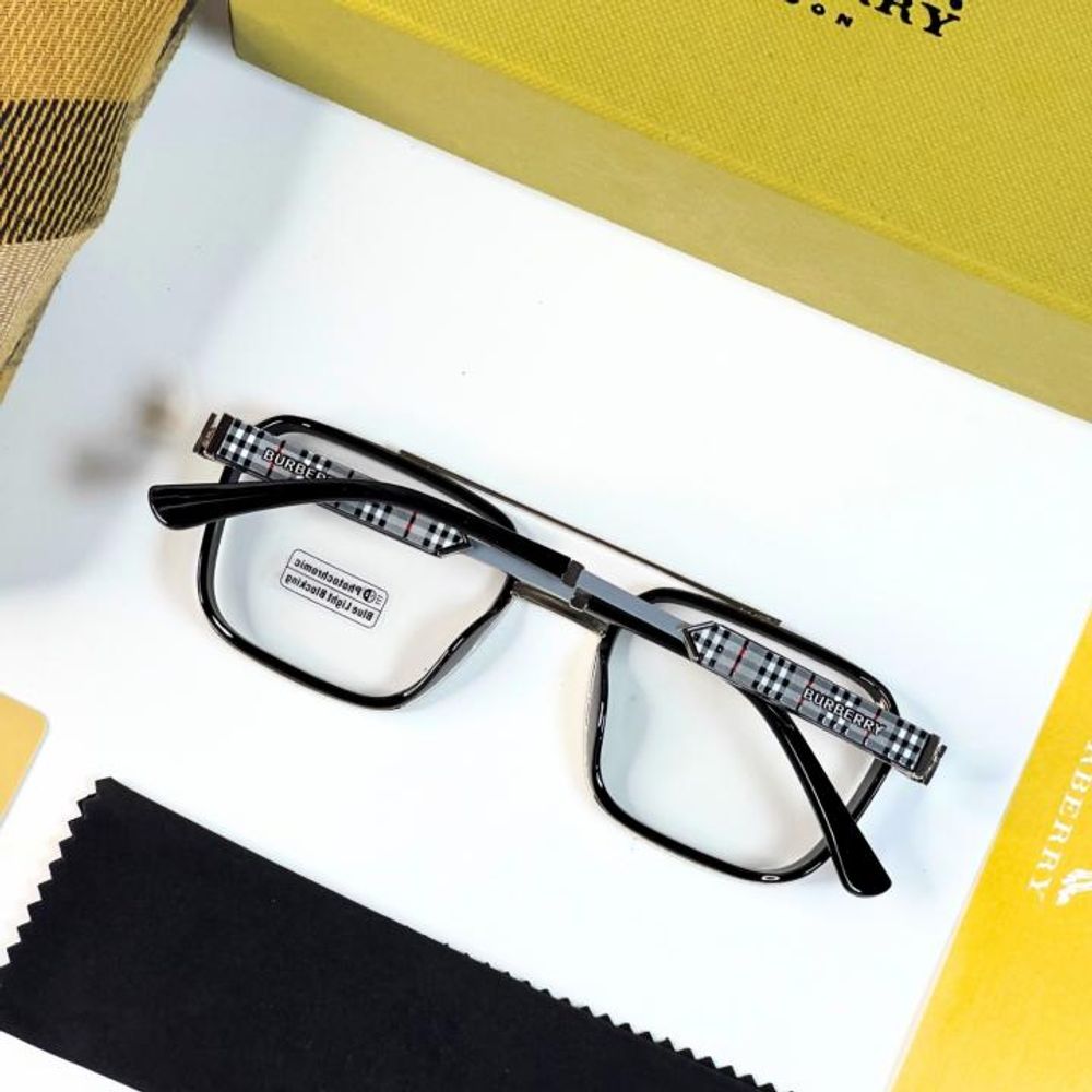 Burberr 29115 silver plano