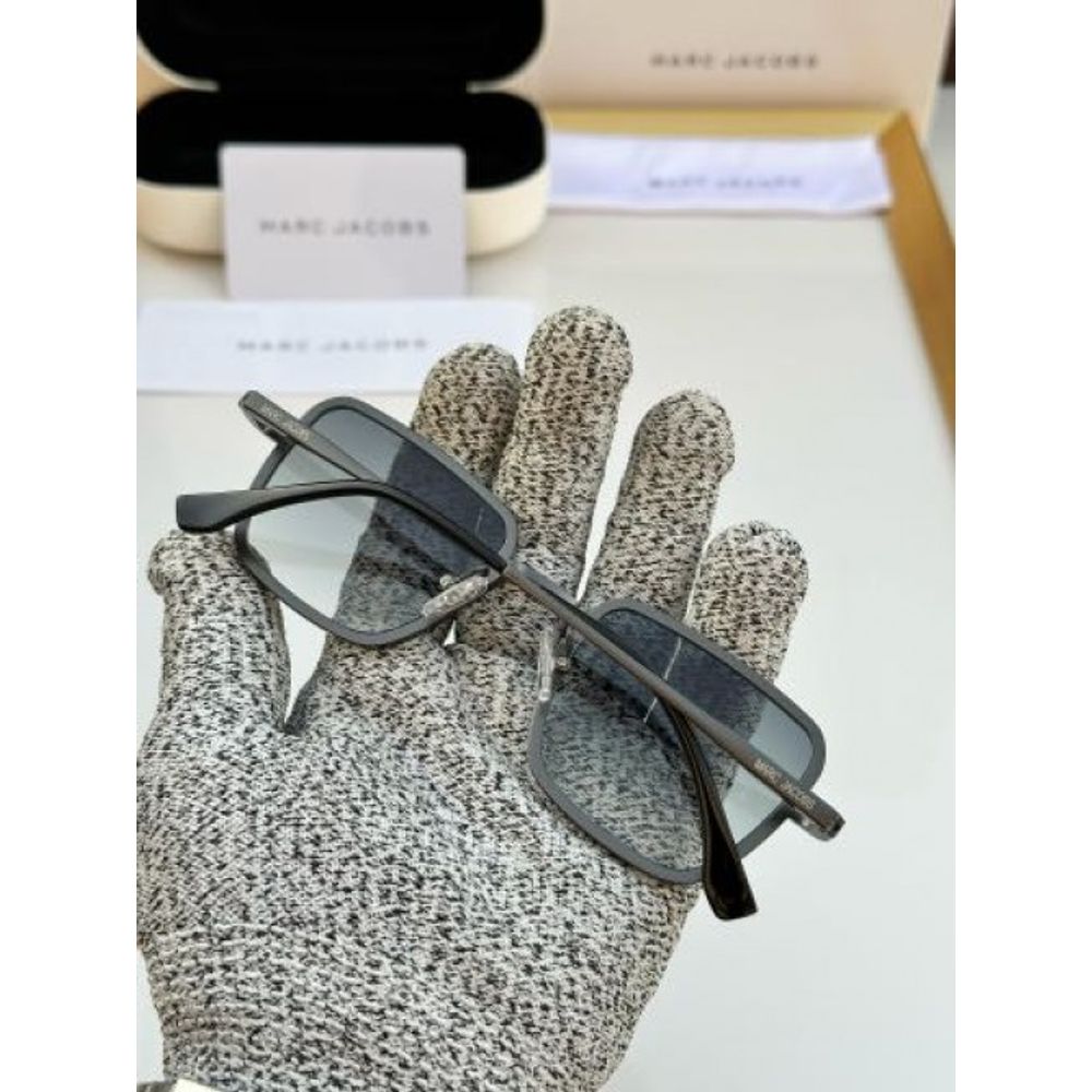 MARCJACOBS SUNGLAS D-547