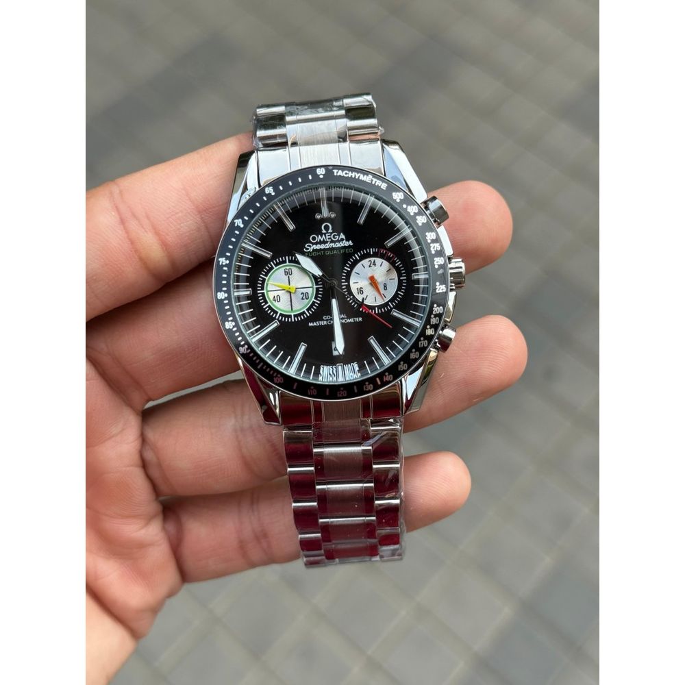 Omeg a Speedmaster Chronograph