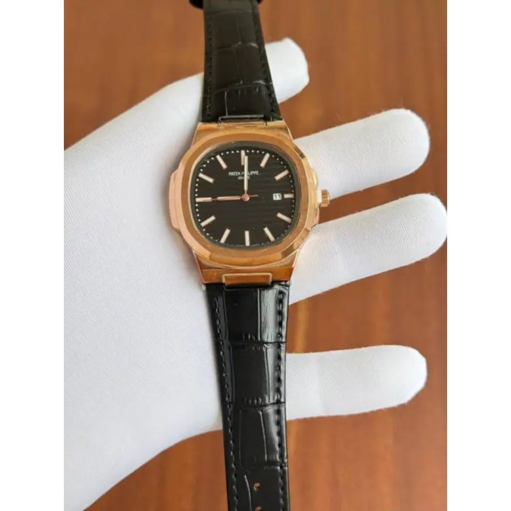 Patek Philipp Nautilus Quartz Leather