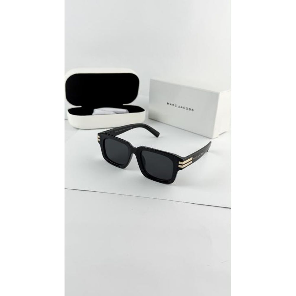 MARC JACOBS BLACK 1020