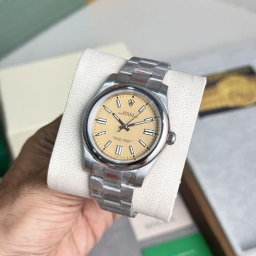 Rollex Oyster Perpetual 41MM Sandal Dial