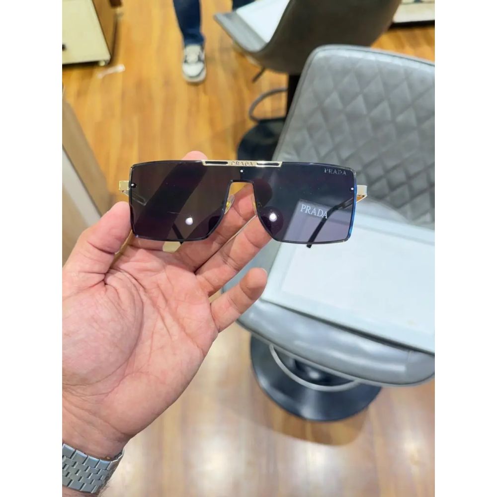 Prada_24029_gold_black