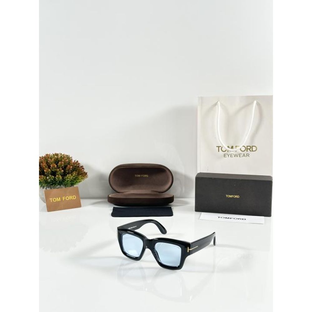 Tomfor 184 Black Blue