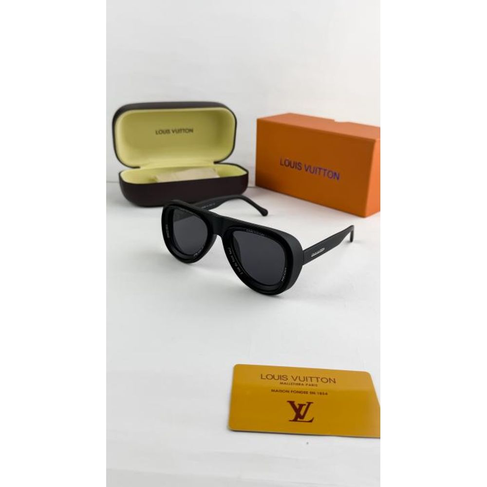 Loius vutton_black_7781-88