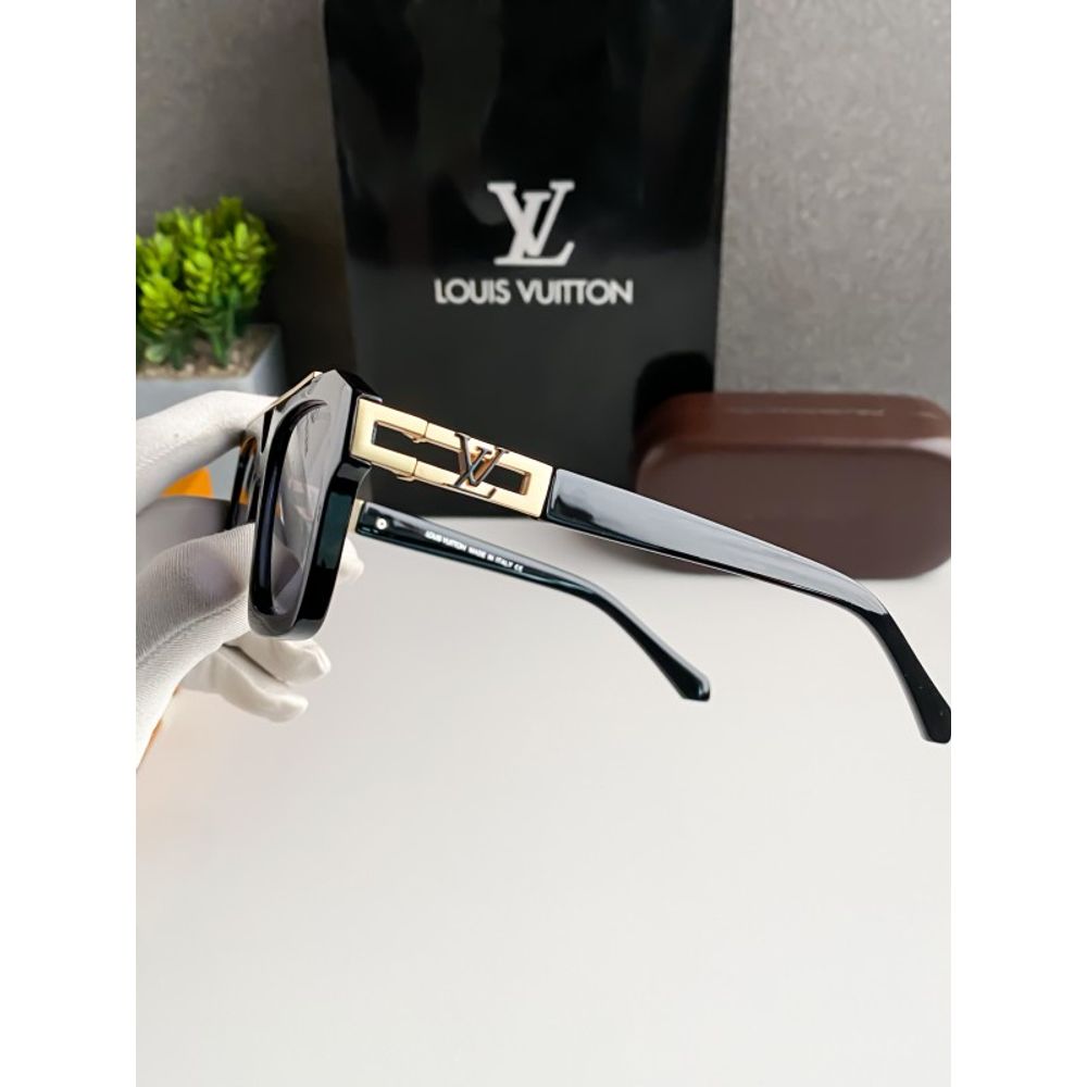 Loui_vuitton_gold_121B