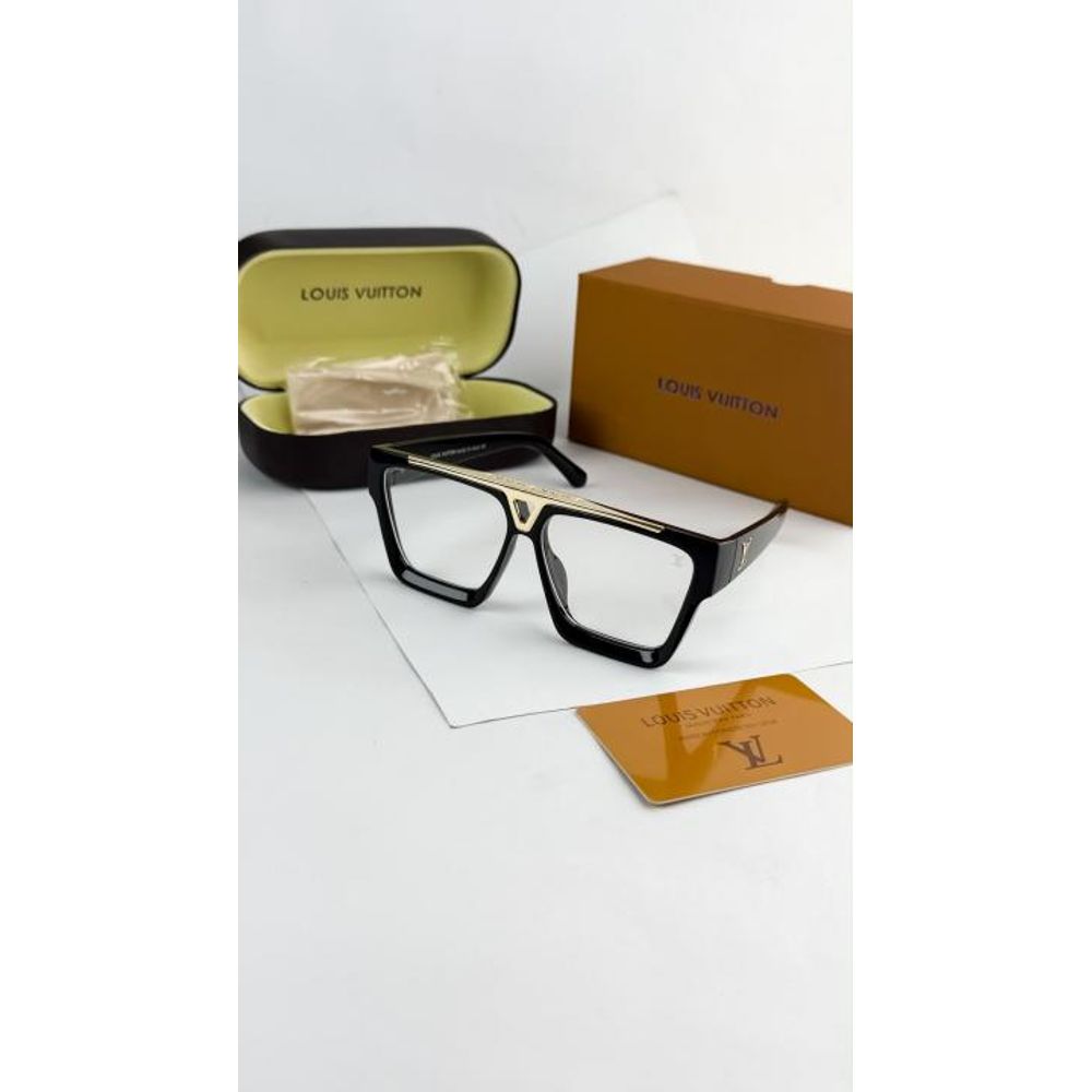 Loui_vuitton_gold_black_plano_1502