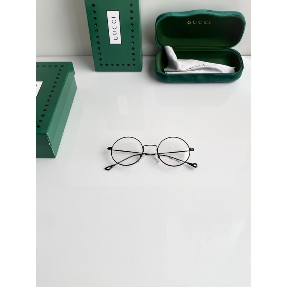 Gucc_Ayesha_frame_4010