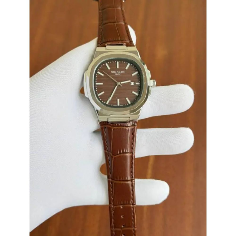 Patek Philipp Nautilus Quartz Leather