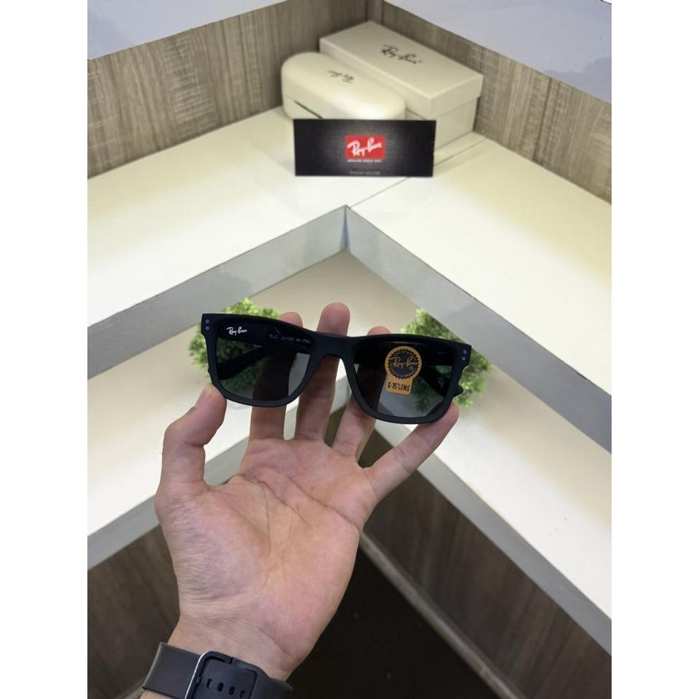 Raybaan RB0502 Reverse Wayfarer (Matt Black)
