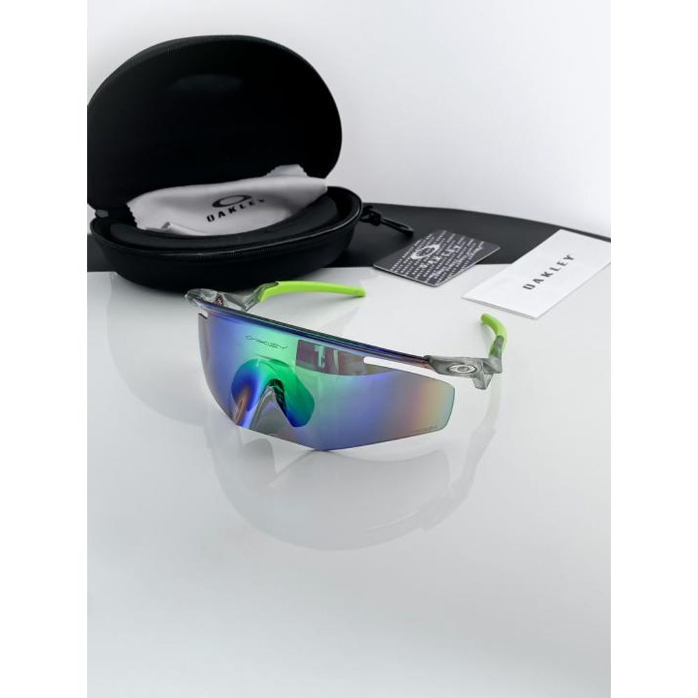 Oakle_parrot_bule_88