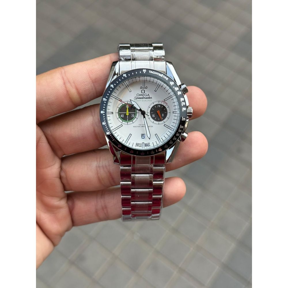 Omeg a Speedmaster Chronograph