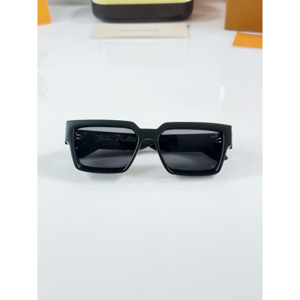 Loius Vutton 0325 Matte Black
